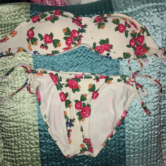 F21 bikini - Picture 1 of 1